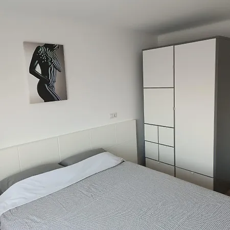 Avangard Apartament Διαμέρισμα Vinarós